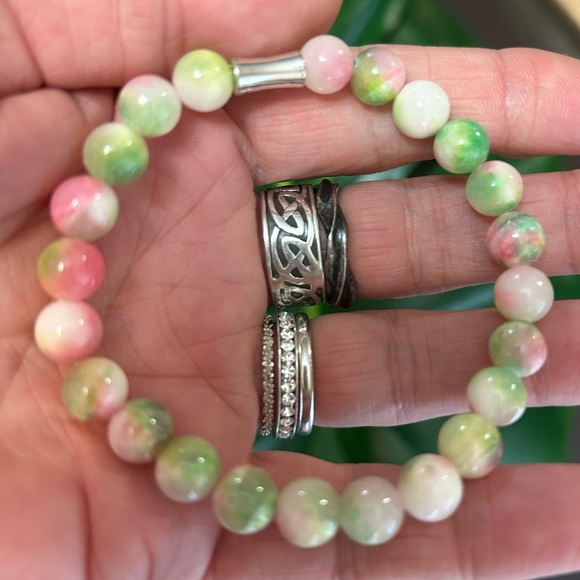 multi color jade bracelet - Picture 2 of 3